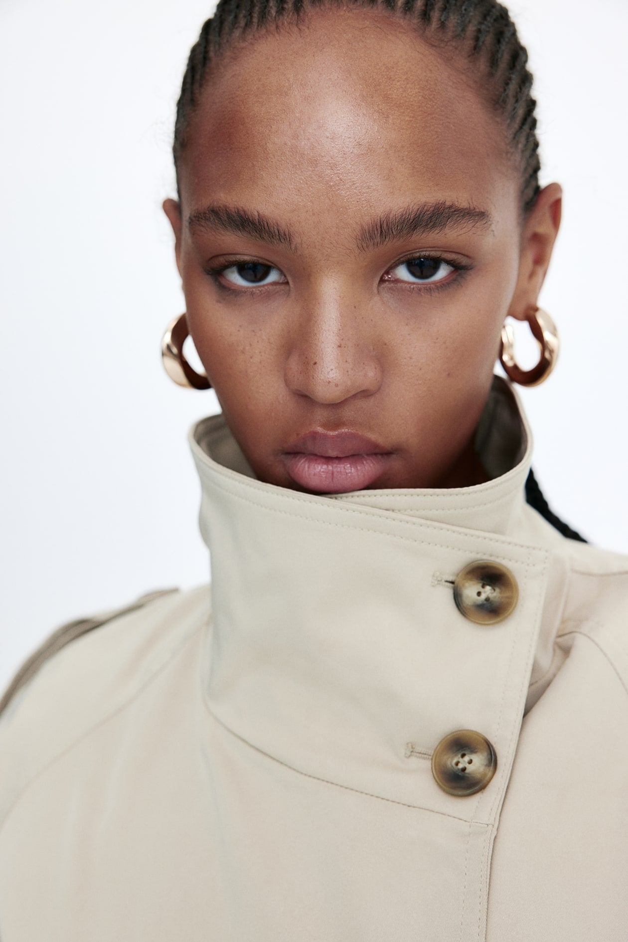 Short trench coat